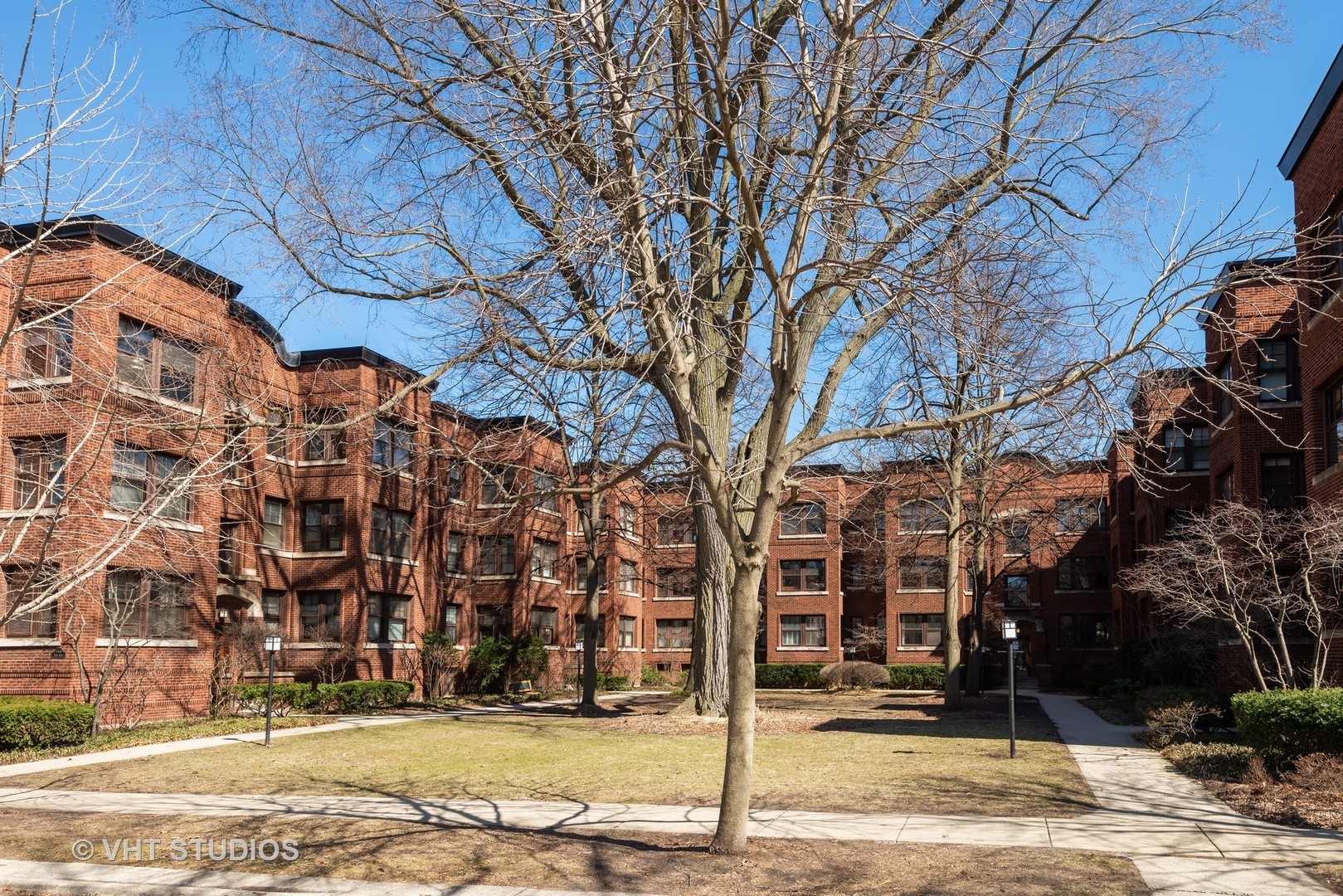 1119 Maple Avenue, Unit 3E Evanston, IL 60202 - Photo 1 of 1 a view of a building