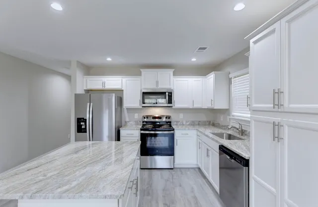 $325,000 | 913 North Lemacks Street, Walterboro, SC 29488