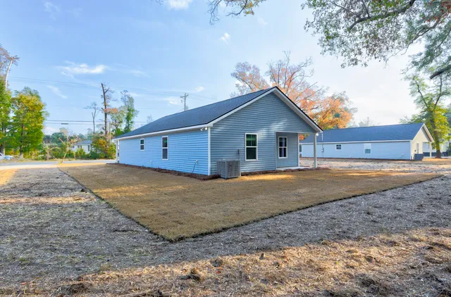 $325,000 | 913 North Lemacks Street, Walterboro, SC 29488