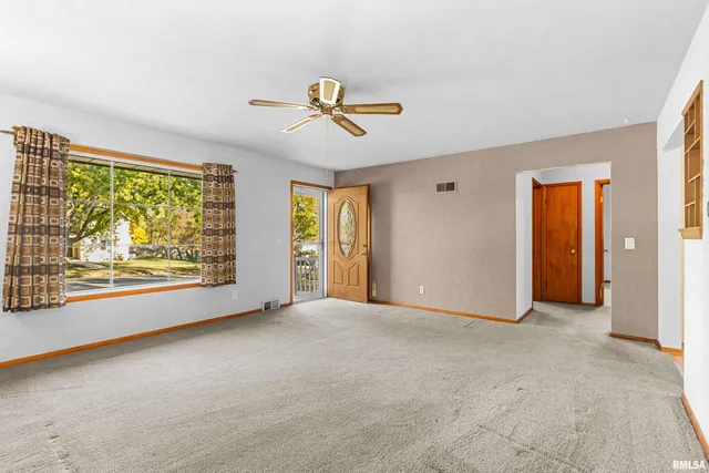 $119,900 | 208 East Butternut Street, Elmwood, IL 61529