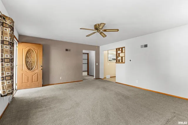 $119,900 | 208 East Butternut Street, Elmwood, IL 61529