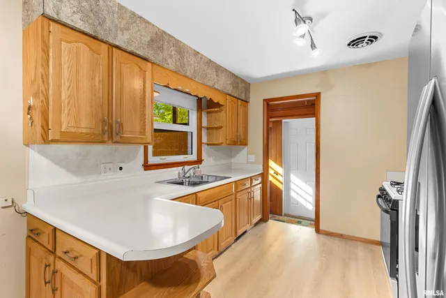 $119,900 | 208 East Butternut Street, Elmwood, IL 61529