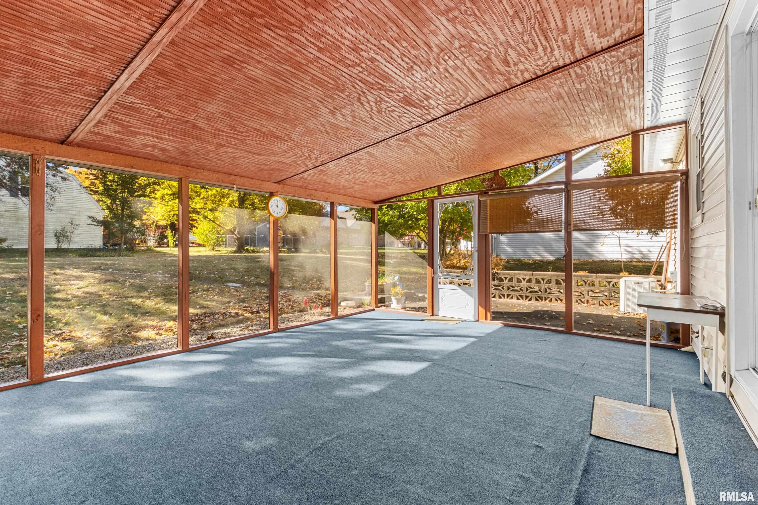 208 East Butternut Street Elmwood, IL 61529 - Photo 23 of 37