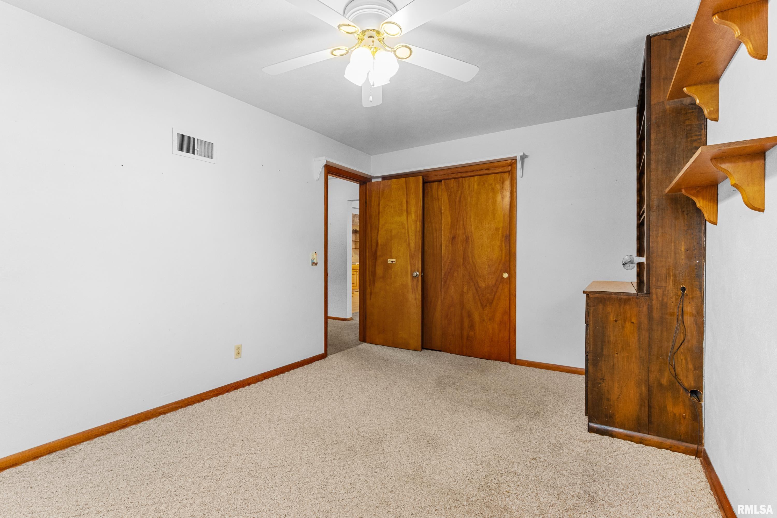 208 East Butternut Street Elmwood, IL 61529 - Photo 29 of 37