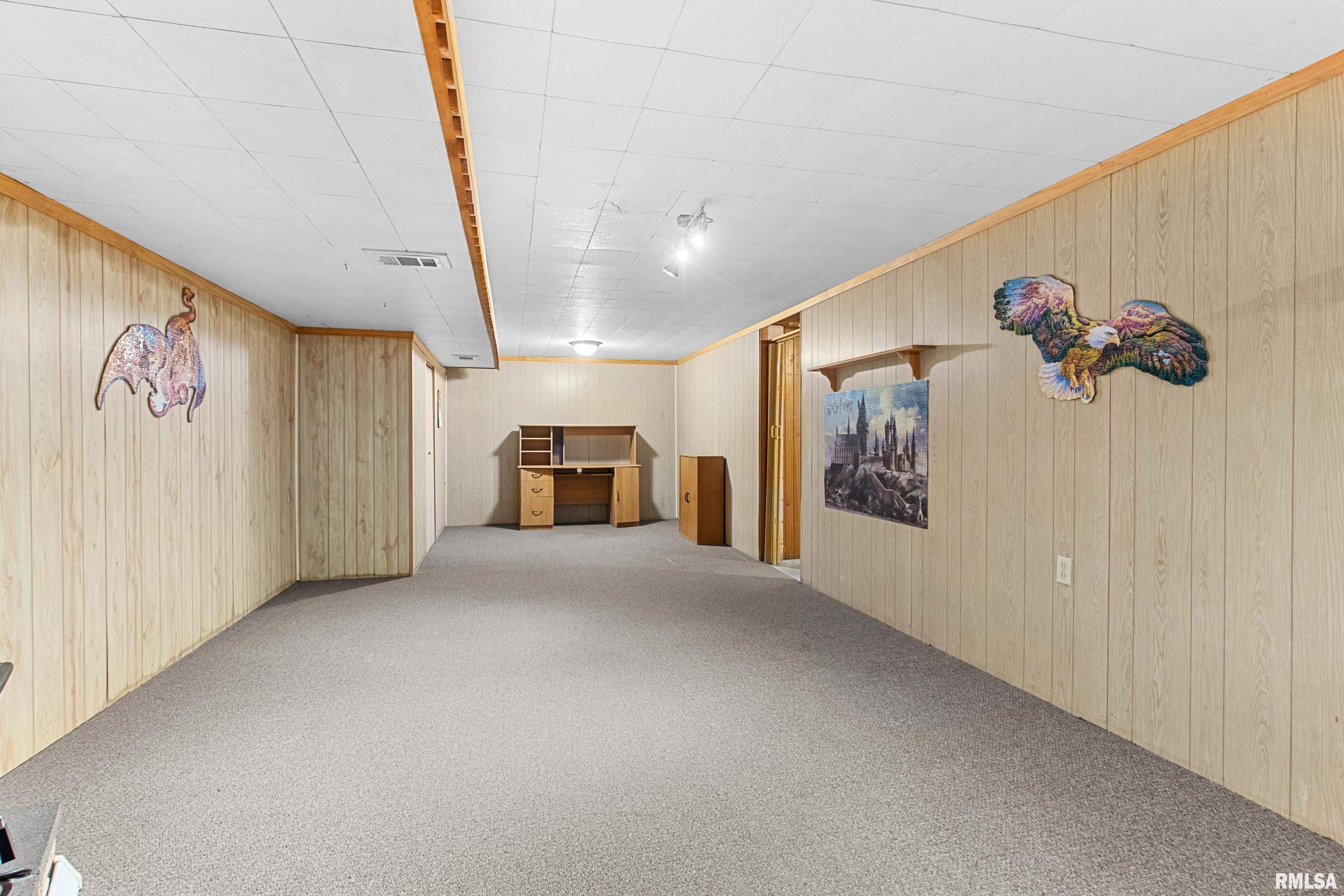 208 East Butternut Street Elmwood, IL 61529 - Photo 33 of 37