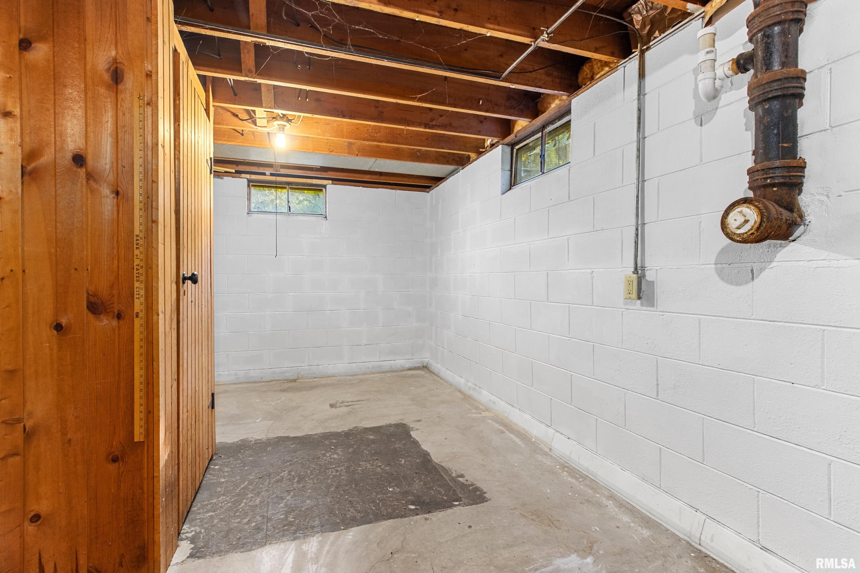 208 East Butternut Street Elmwood, IL 61529 - Photo 35 of 37