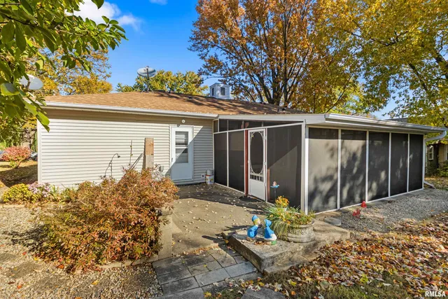 $119,900 | 208 East Butternut Street, Elmwood, IL 61529