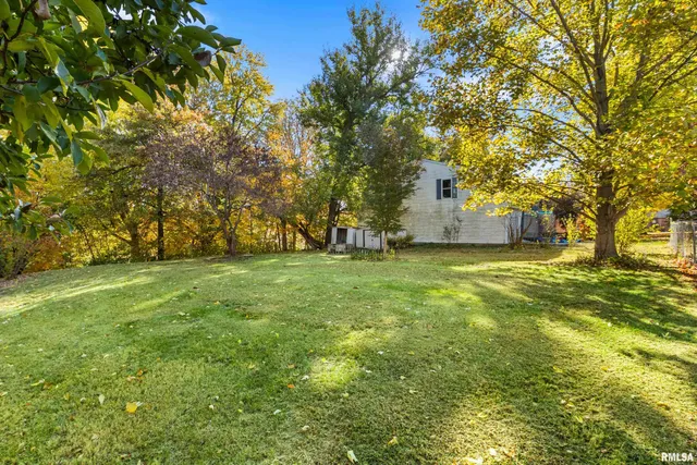 $119,900 | 208 East Butternut Street, Elmwood, IL 61529