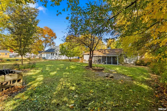 $119,900 | 208 East Butternut Street, Elmwood, IL 61529