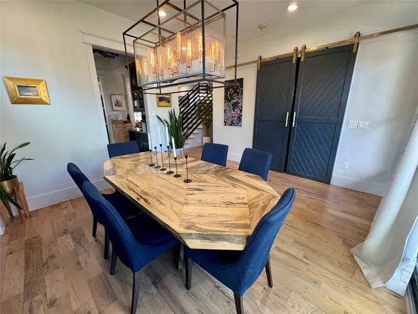 $10,000 | 805 Cordell Street, Houston, TX 77009