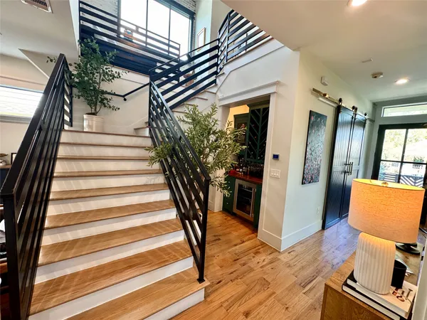 $10,000 | 805 Cordell Street, Houston, TX 77009