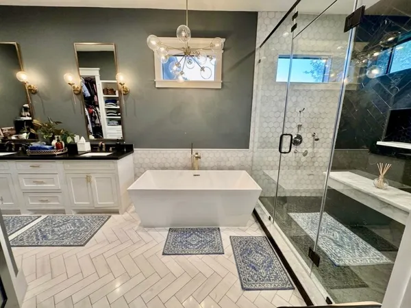 $10,000 | 805 Cordell Street, Houston, TX 77009