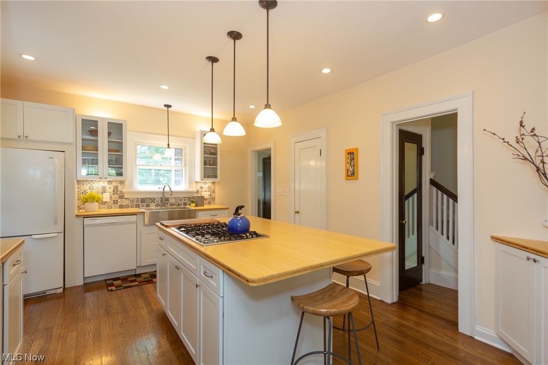 3004 East Overlook Road Cleveland, OH 44118 - Photo 13 of 35 Gallery Image 13