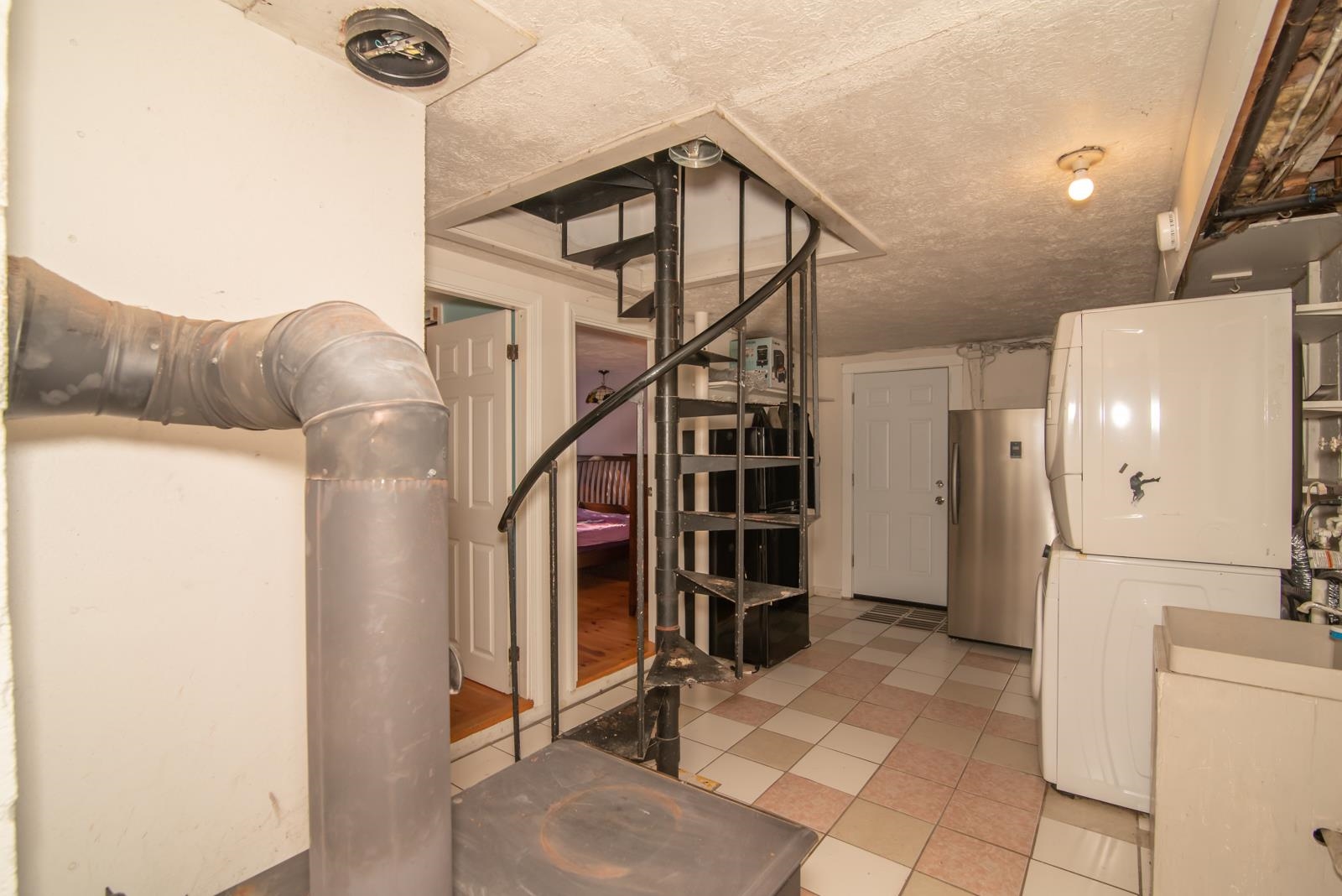 24 Tenney Road Goffstown, NH 03045 - Photo 7 of 40