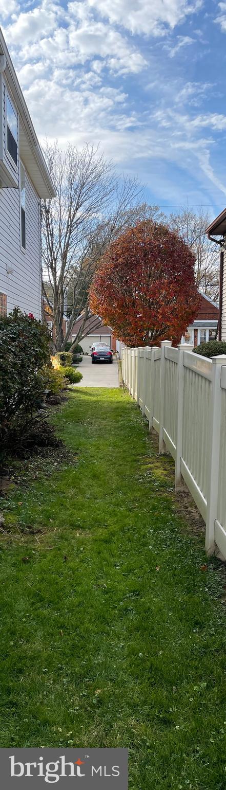 1729 Ripley Street Philadelphia, PA 19111 - Photo 54 of 70 Side Yard