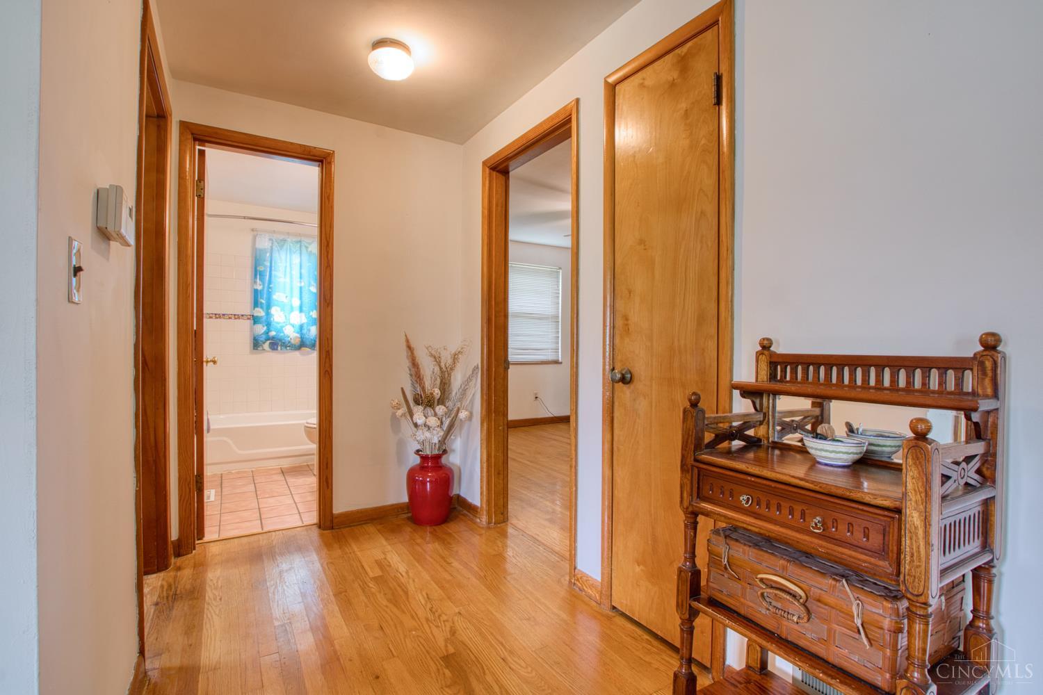 7922 West Chester Road West Chester, OH 45069 - Photo 11 of 18 Gallery Image 11
