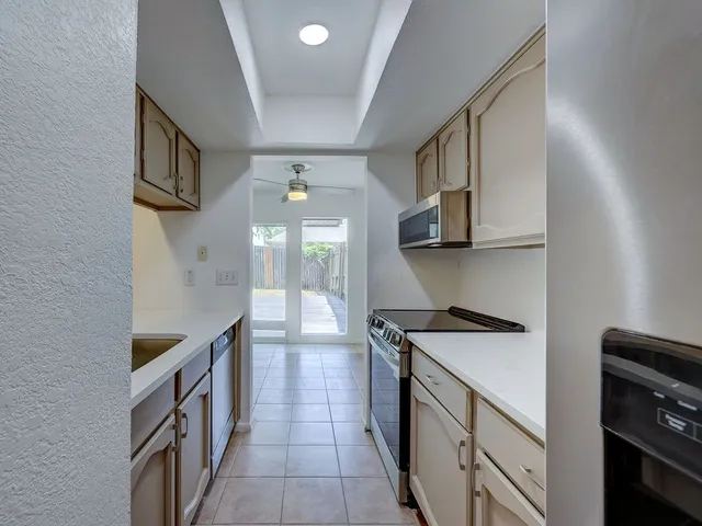 $865,000 | 1710 Cinnamon Path, Austin, TX 78704