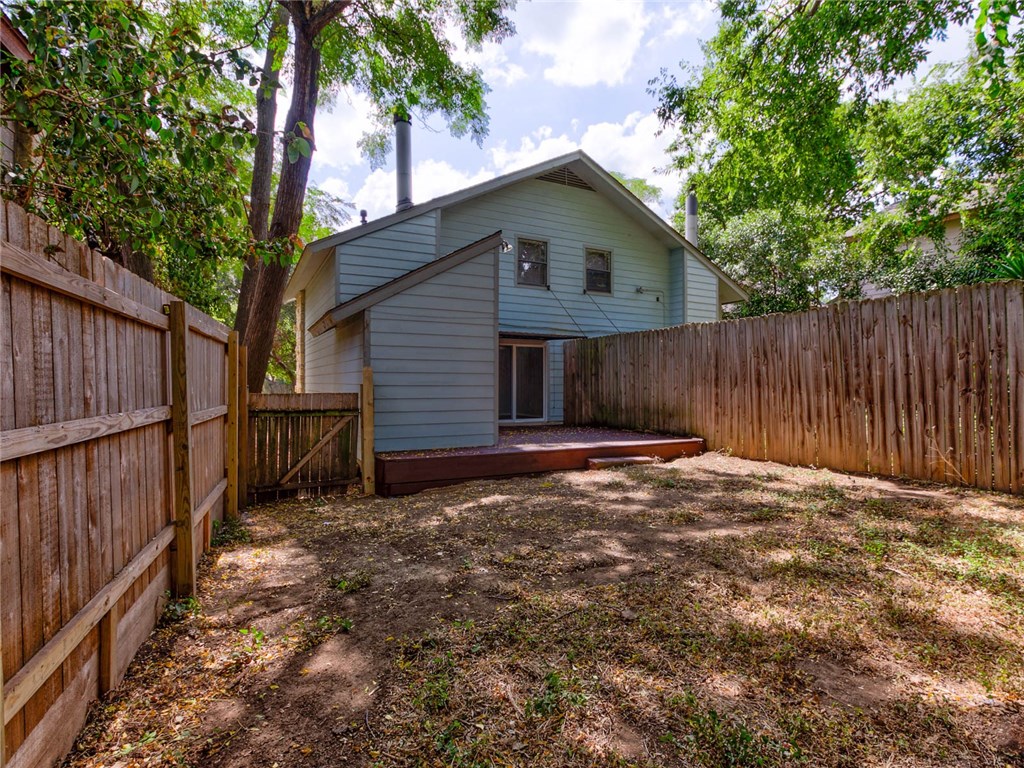 1710 Cinnamon Path Austin, TX 78704 - Photo 35 of 40 a view of a backyard