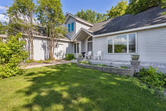 $515,000 | 3113 Chandler Court, Burnsville, MN 55337