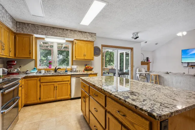 $515,000 | 3113 Chandler Court, Burnsville, MN 55337