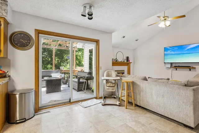 $515,000 | 3113 Chandler Court, Burnsville, MN 55337