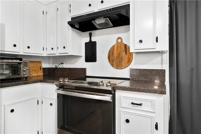 $240,000 | 111 Lodge Hill Circle, Pineville, LA 71360