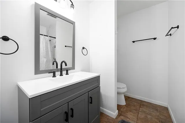 $240,000 | 111 Lodge Hill Circle, Pineville, LA 71360