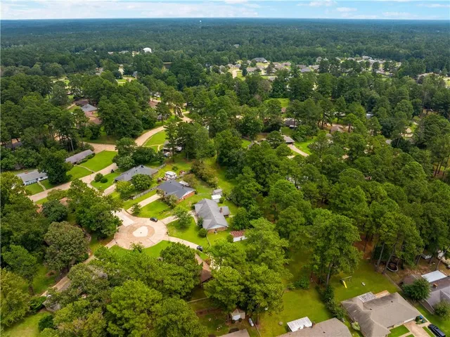 $240,000 | 111 Lodge Hill Circle, Pineville, LA 71360