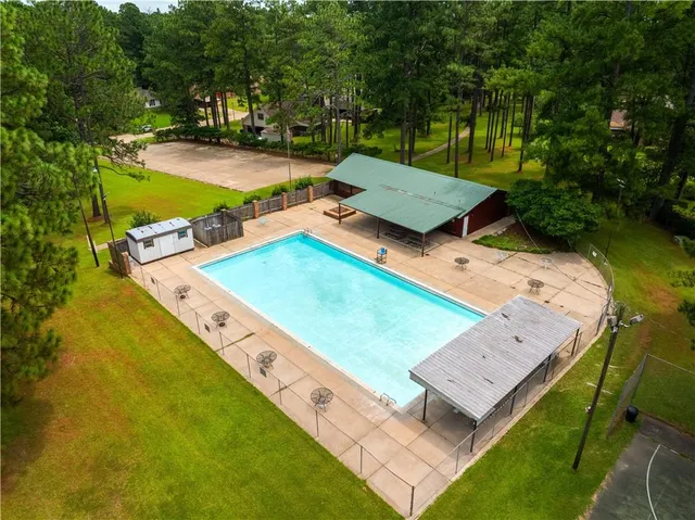 $240,000 | 111 Lodge Hill Circle, Pineville, LA 71360
