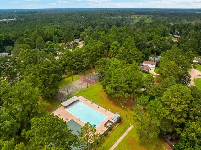 $240,000 | 111 Lodge Hill Circle, Pineville, LA 71360