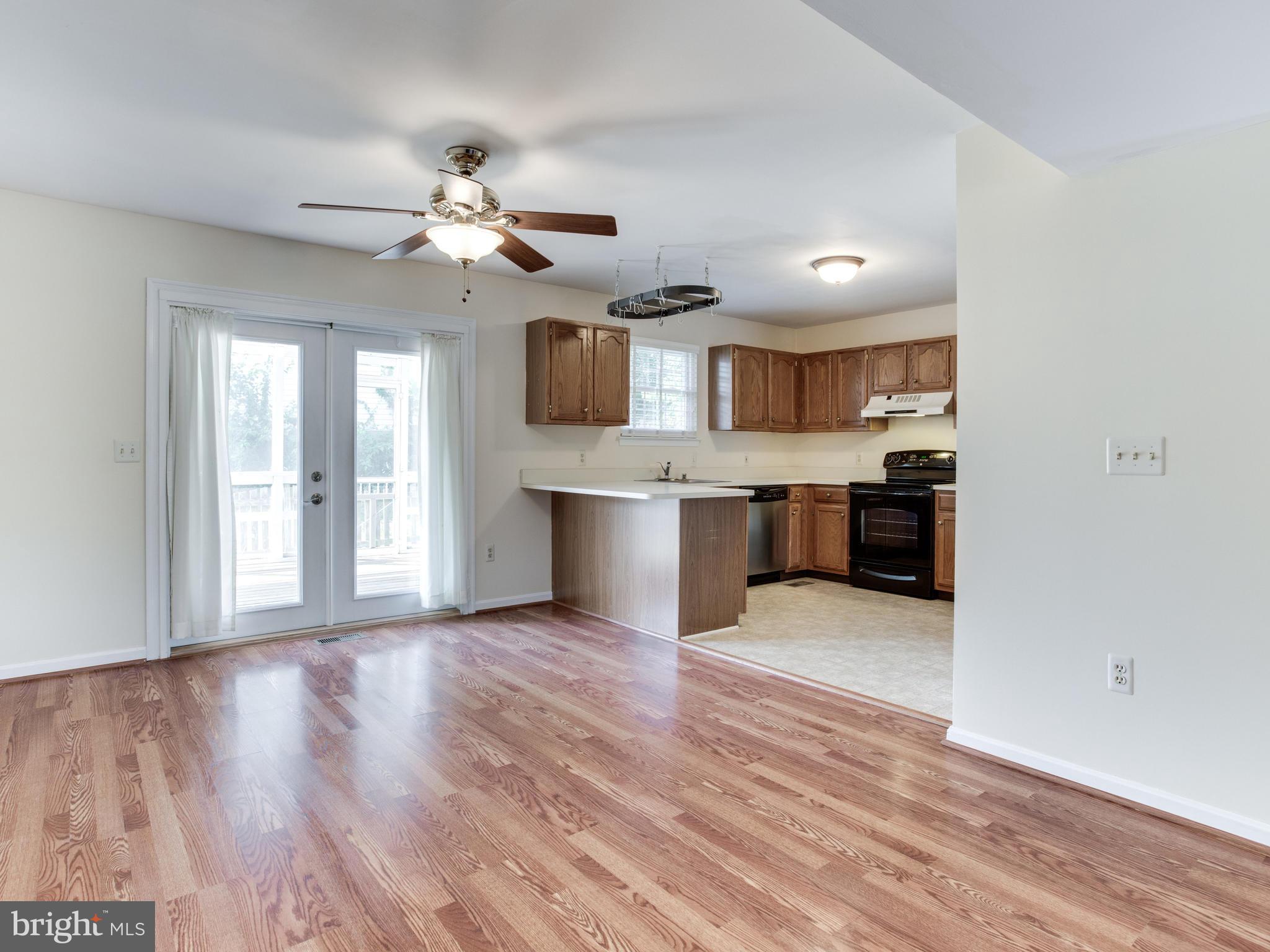 985 Pebblestone Road Pasadena, MD 21122 - Photo 12 of 25 Dining Room