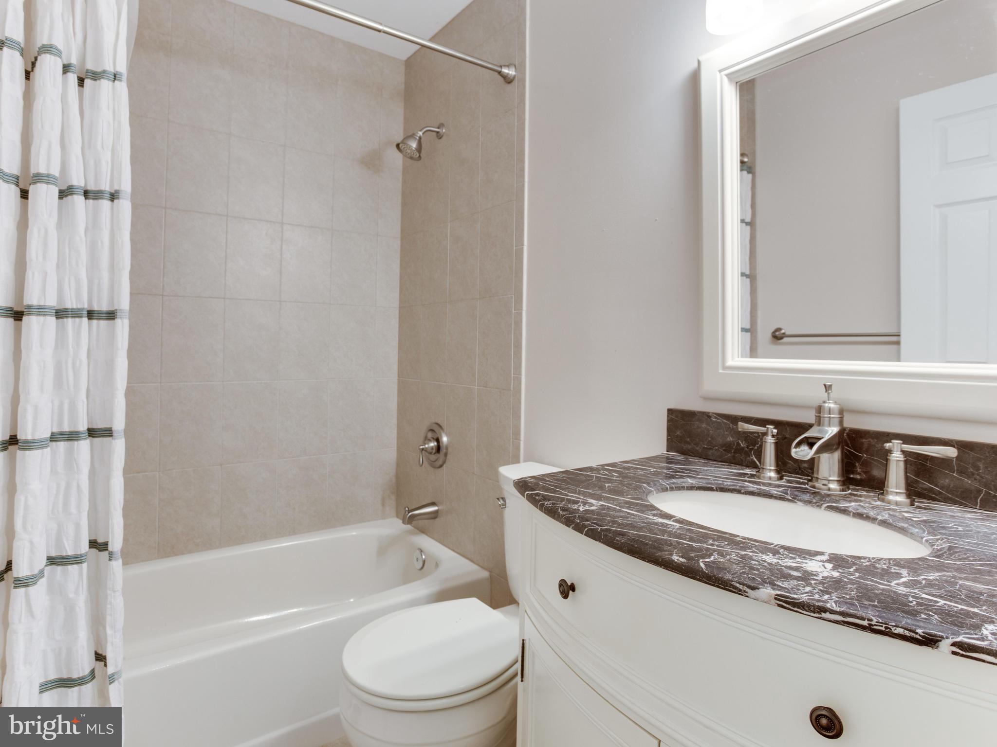 985 Pebblestone Road Pasadena, MD 21122 - Photo 19 of 25 Bath