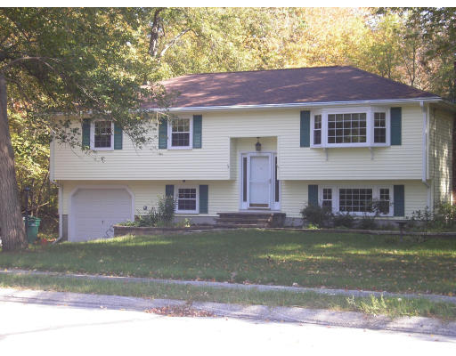 6 Carol Road Mansfield, MA 02048 - Photo 1 of 10 Gallery Image 1