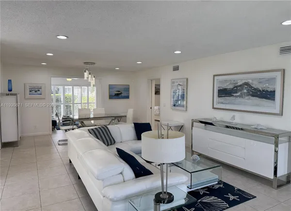 $5,800 | 4161 South Us Highway, Unit K1, Jupiter, FL 33477