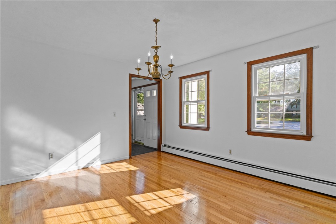 3 Crocus Court Coventry, RI 02816 - Photo 12 of 48