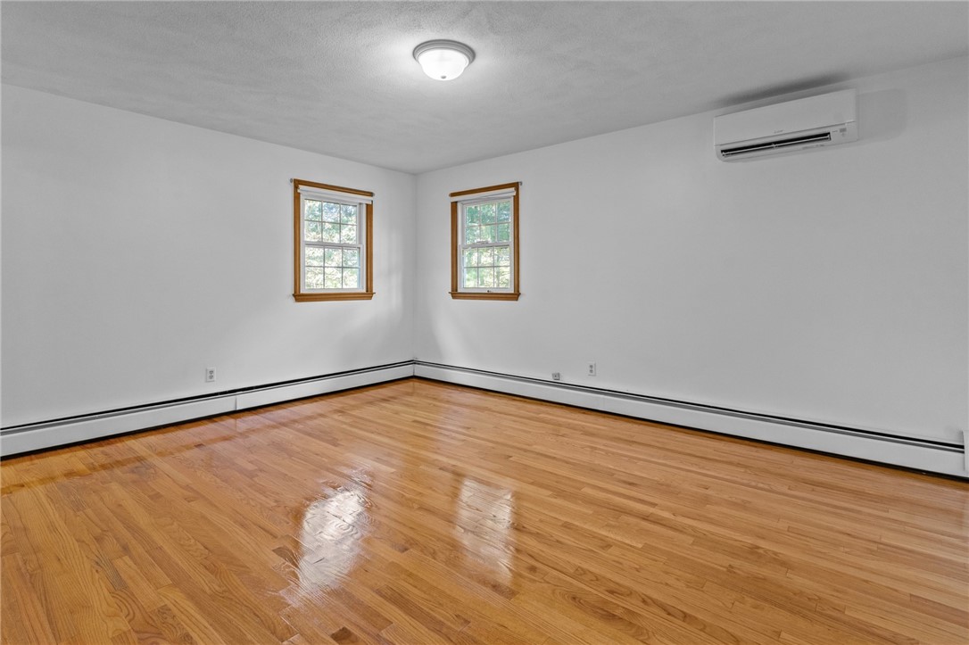 3 Crocus Court Coventry, RI 02816 - Photo 33 of 48