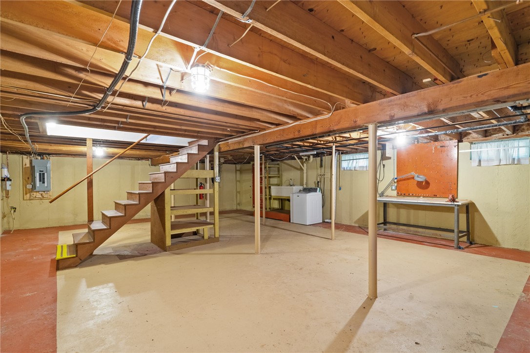 3 Crocus Court Coventry, RI 02816 - Photo 41 of 48