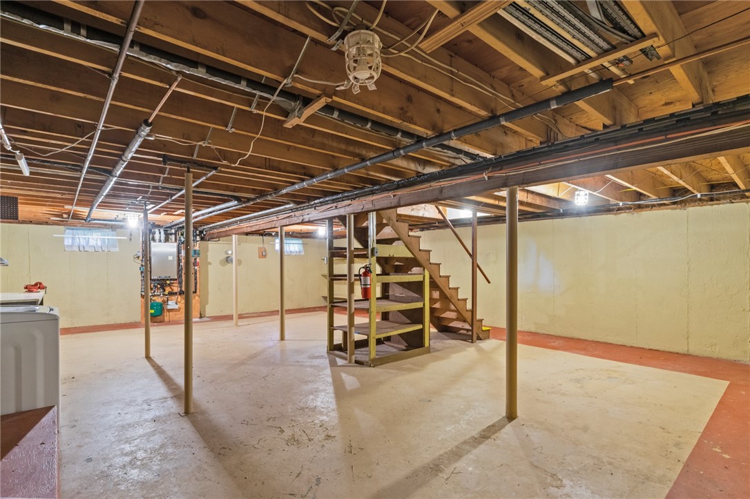 3 Crocus Court Coventry, RI 02816 - Photo 42 of 48