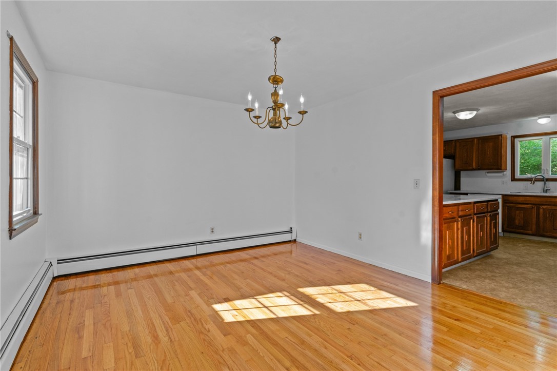 3 Crocus Court Coventry, RI 02816 - Photo 10 of 48