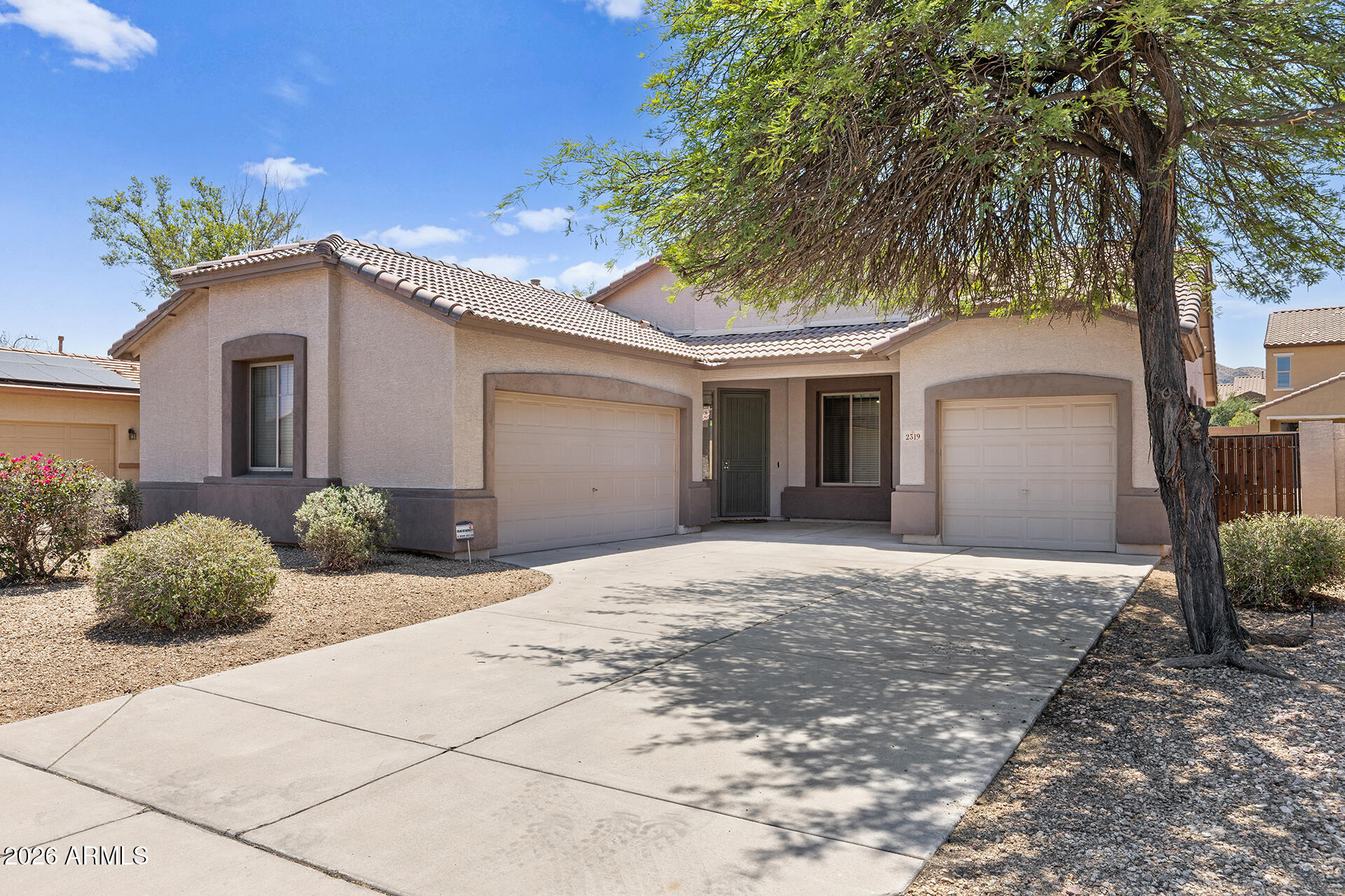 2319 West Beverly Rd. Phoenix, AZ 85041 - Photo 2 of 28