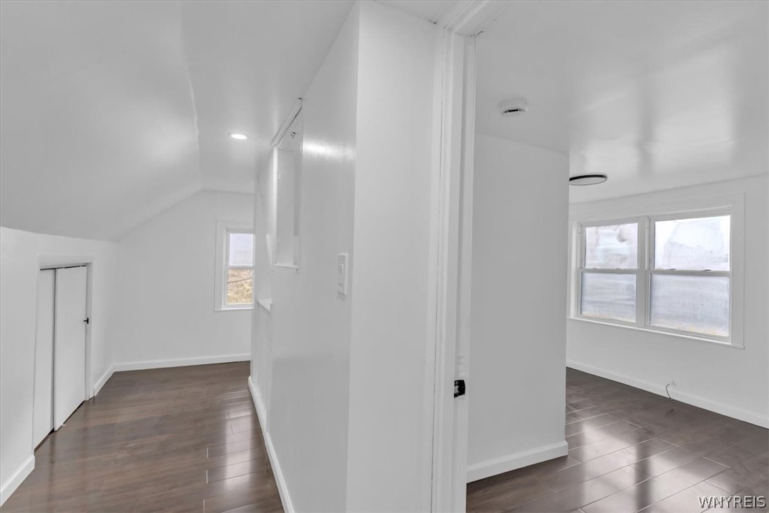 428 Beach Road Cheektowaga, NY 14225 - Photo 16 of 32