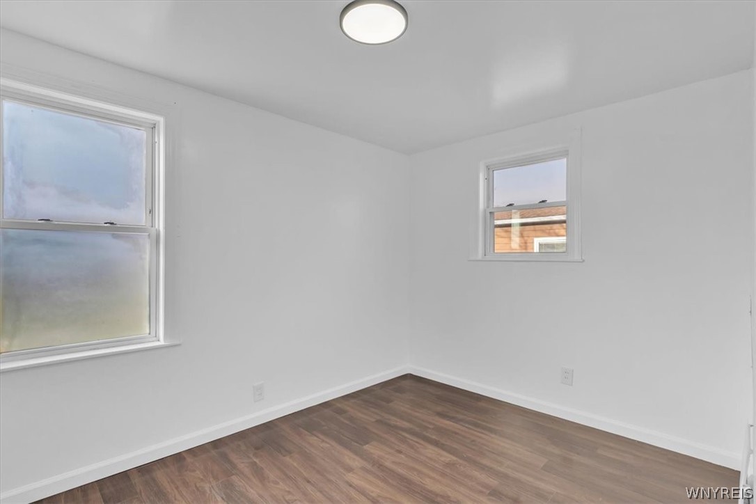 428 Beach Road Cheektowaga, NY 14225 - Photo 22 of 32