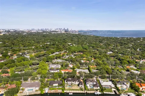 $7,500,000 | 6520 San Vicente Street, Coral Gables, FL 33146
