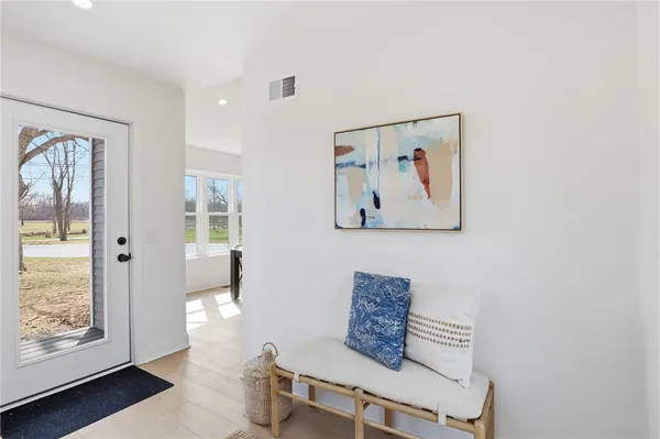 $299,900 | 1241 County Road 8, Farmington, NY 14548