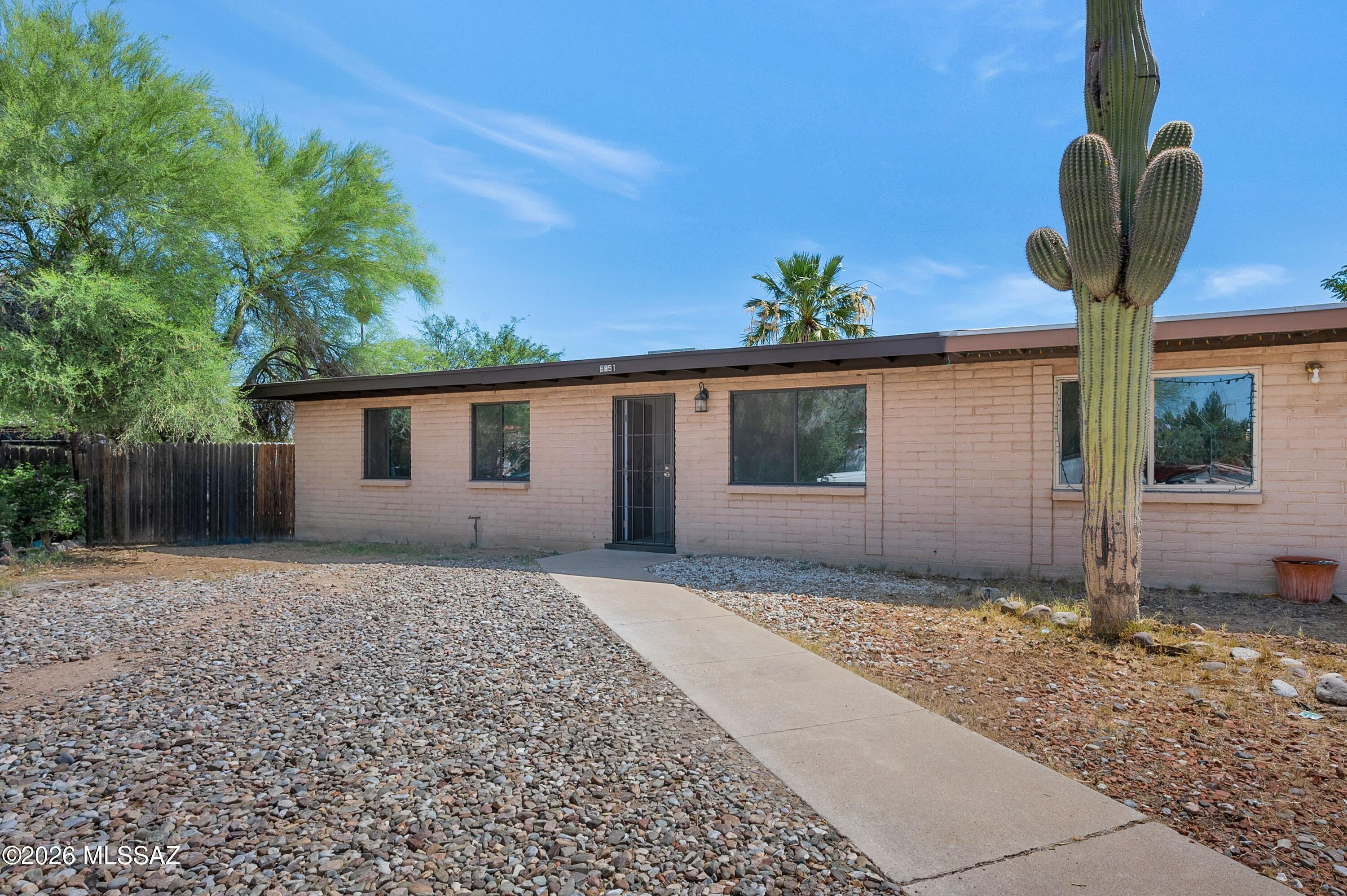 6951 East Golf Links Road Tucson, AZ 85730 - Photo 1 of 13 6951 E Golf Links Rd