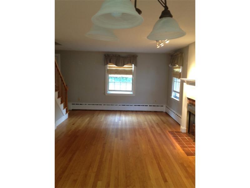 14 Meadowview Road Cumberland Center, ME 04021 - Photo 4 of 6 Living Room.