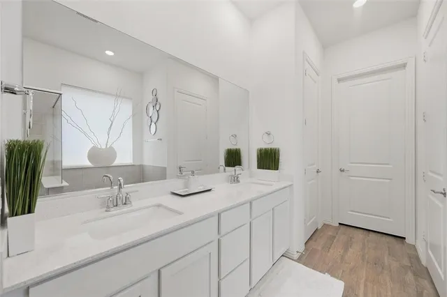 $415,000 | 1941 Spotted Fawn Drive, Arlington, TX 76005