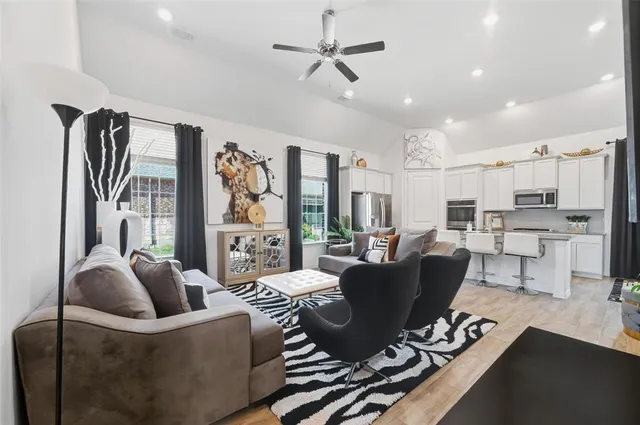 $415,000 | 1941 Spotted Fawn Drive, Arlington, TX 76005