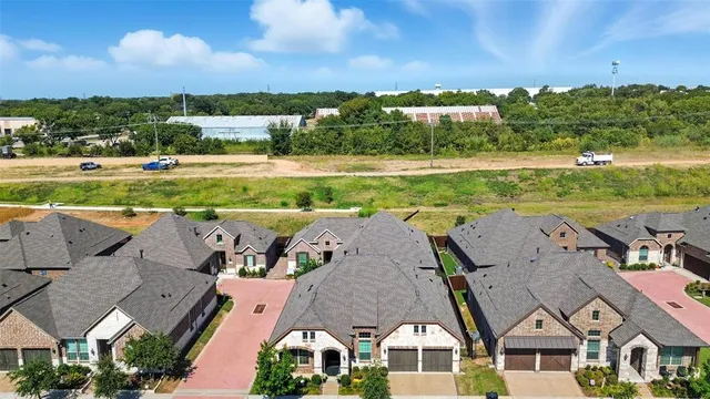 $415,000 | 1941 Spotted Fawn Drive, Arlington, TX 76005