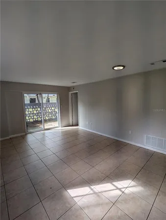 $1,400 | 805 Northwest 40 Avenue, Gainesville, FL 32609